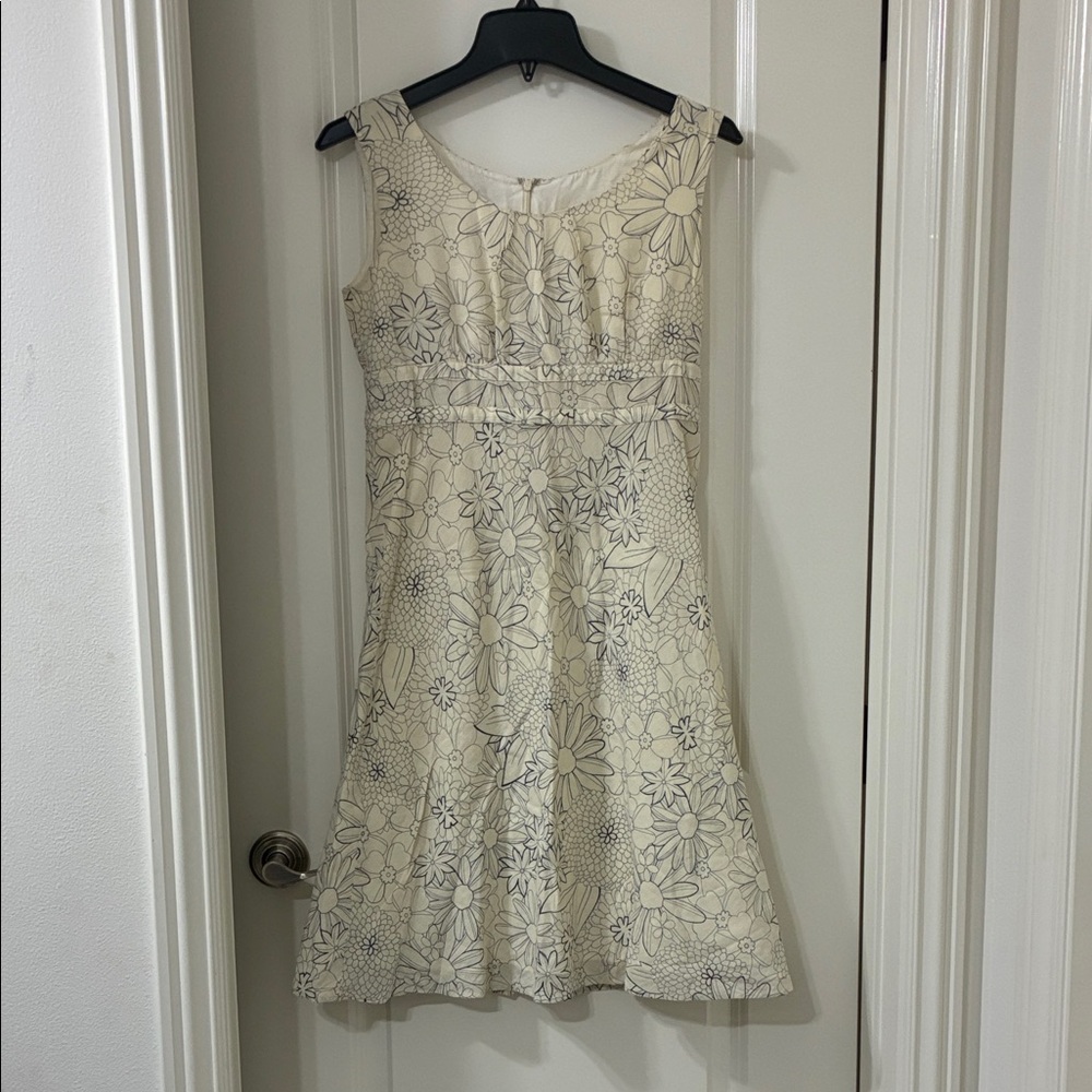 United Colors Of Benetton Cream Floral Outline Sleeveless Mini Dress